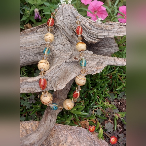 Glass Bead Becklace with Swarovski Crystal Bead Spacers & 925 clasp - Picture 3 of 5